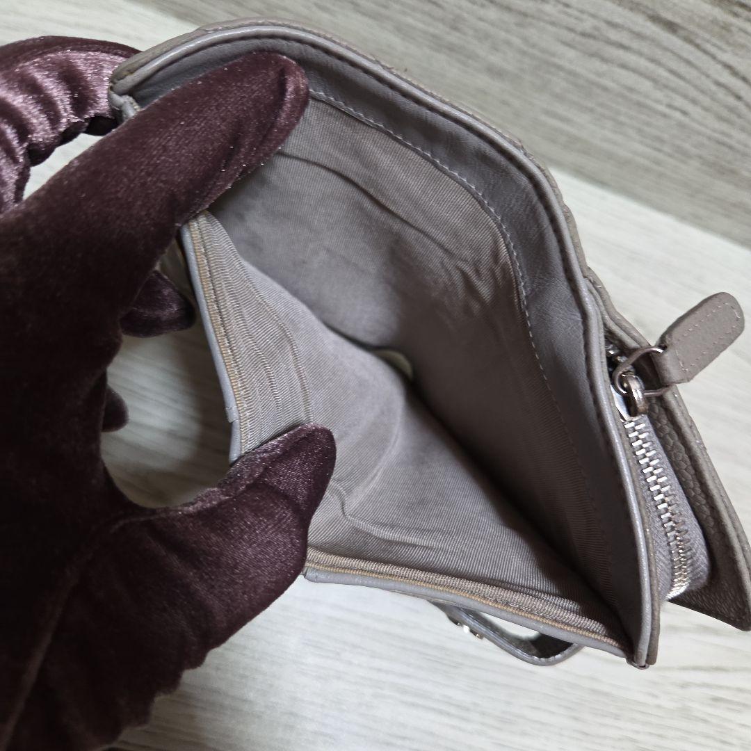 シャネル 二つ折り財布 マトラッセ ココマーク キャビアスキン