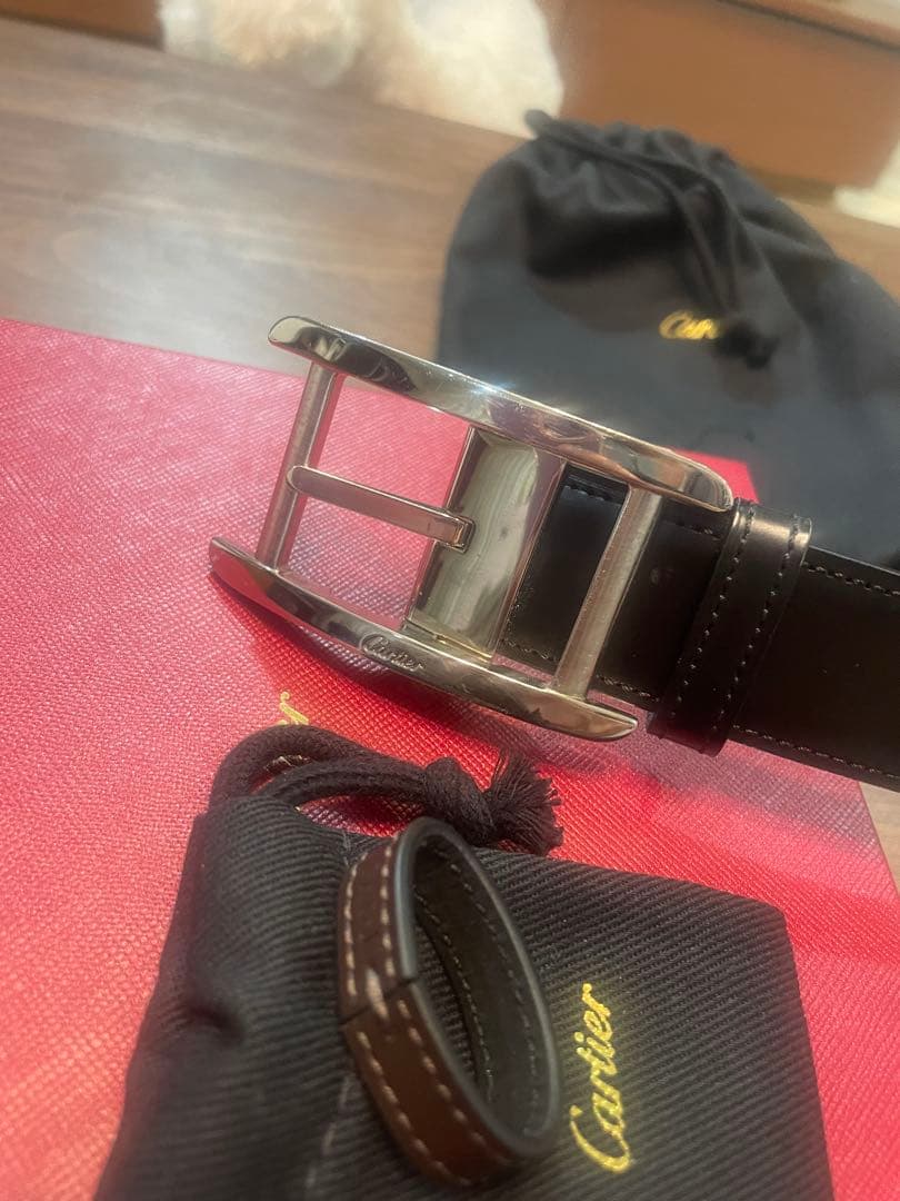 Cartier ブラックレザーベルト