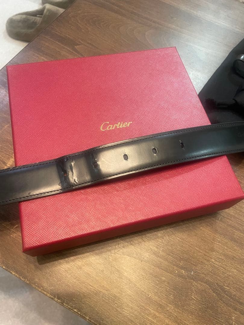 Cartier ブラックレザーベルト