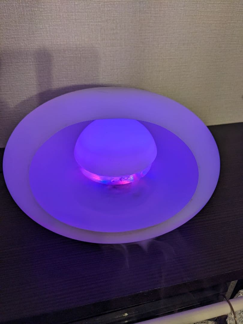 アロマディフューザー LEDライト付き 霧発生装置　加湿器