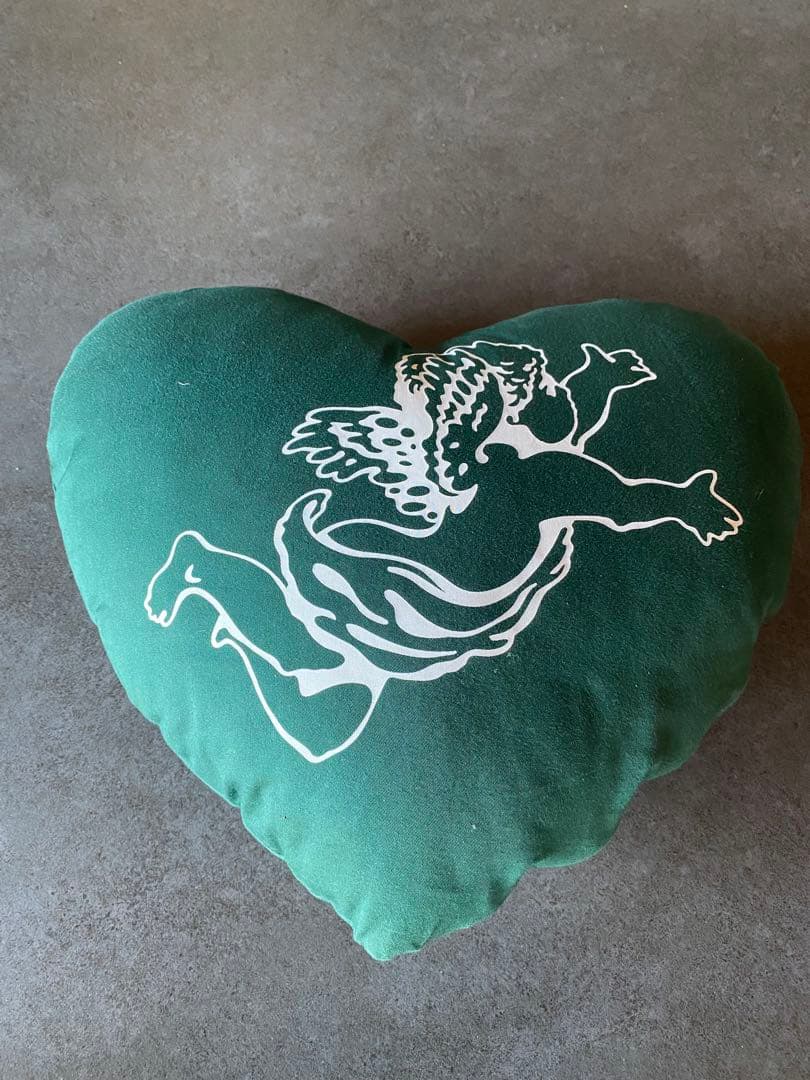 Girls Don’t Cry クッション ブラック VERDY