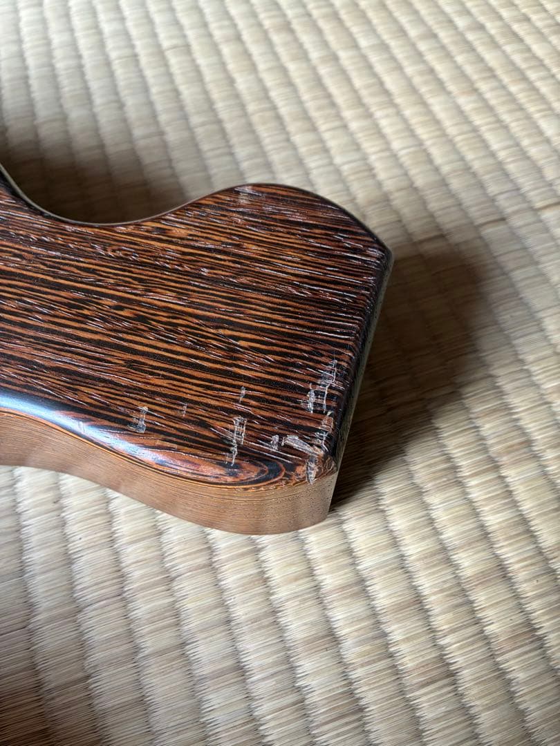 無垢材・鉄刀木（タガヤサン）の座卓