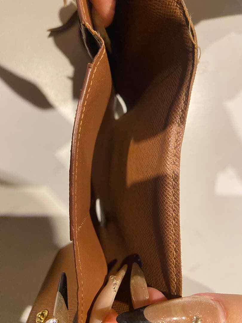 ルイヴィトン　LOUISVUITTON 財布