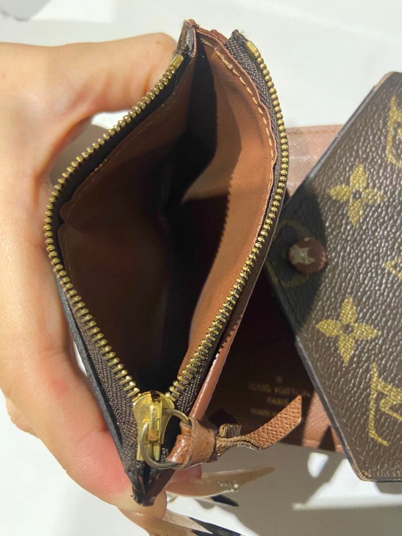 ルイヴィトン　LOUISVUITTON 財布