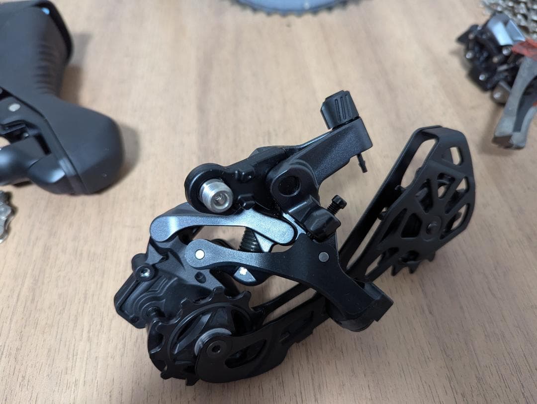 未使用品 Shimano GRX 2×12Sコンポーネントセットハンドル付き