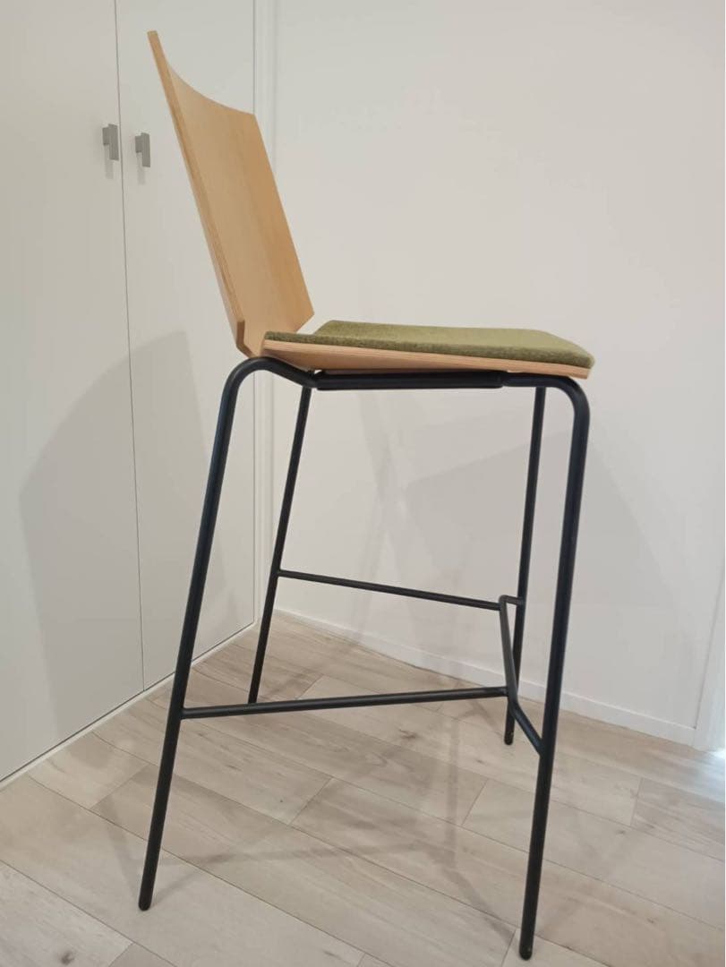 ②内田洋行/ウチダ ハイチェア ヘーゼル 背・座パッド付