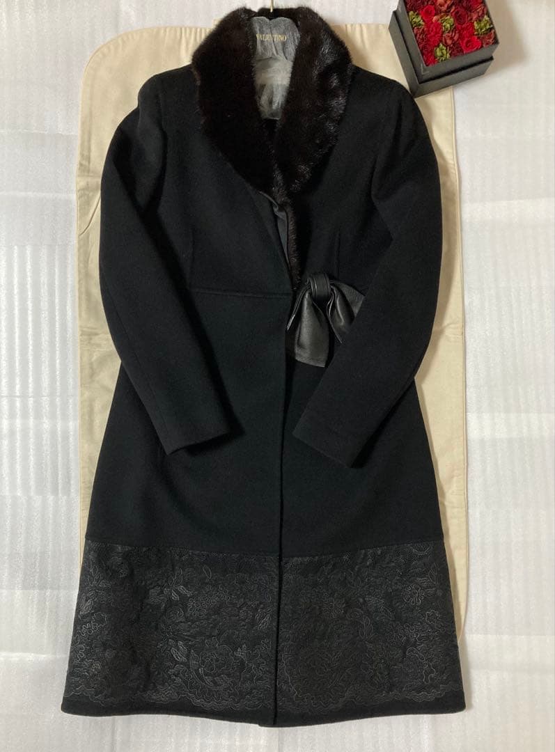 【2/15までの出品】ヴァレンティノ ブラックロングコートカシミヤ混ファー付き