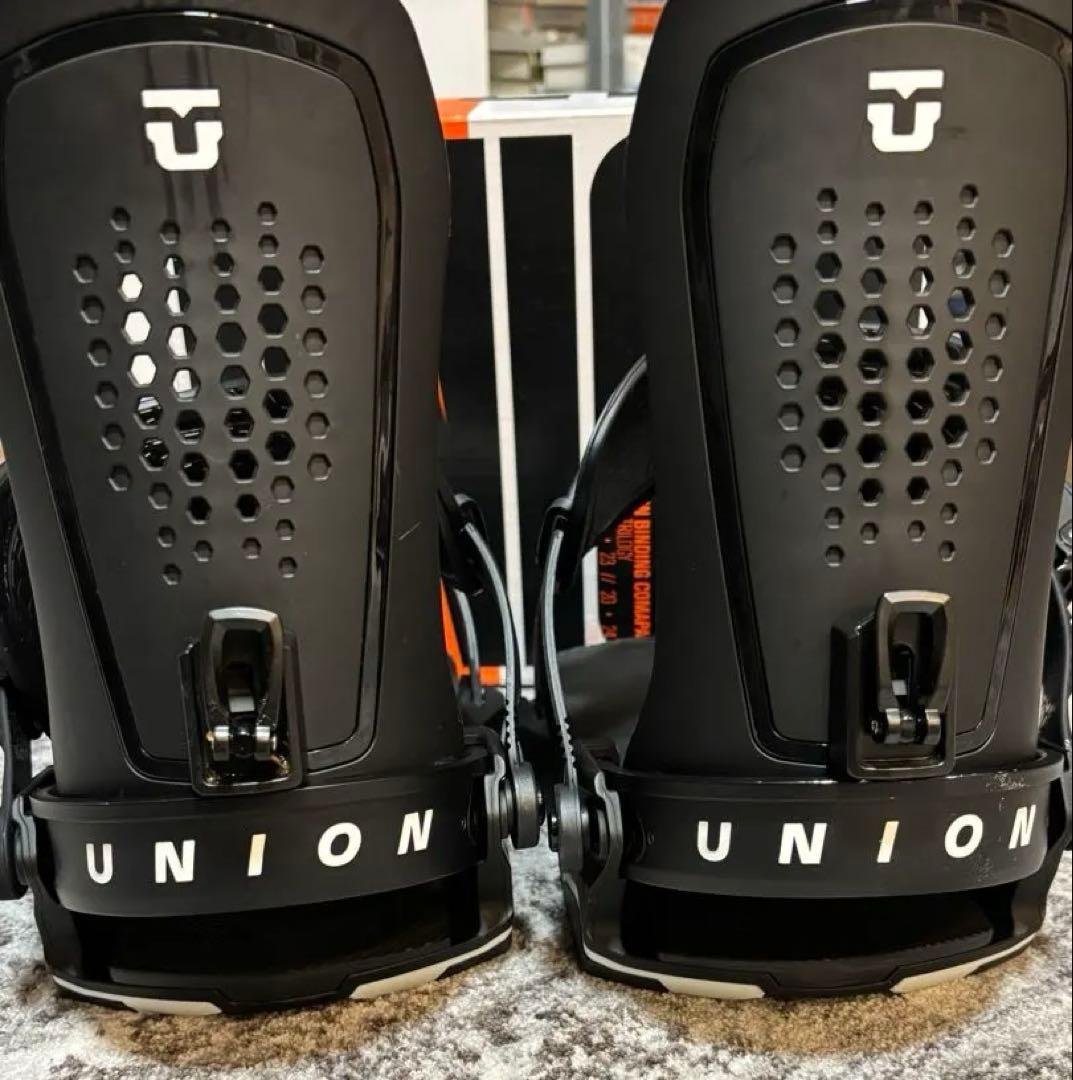 UNION FORCE BLACK サイズM 23/24モデル