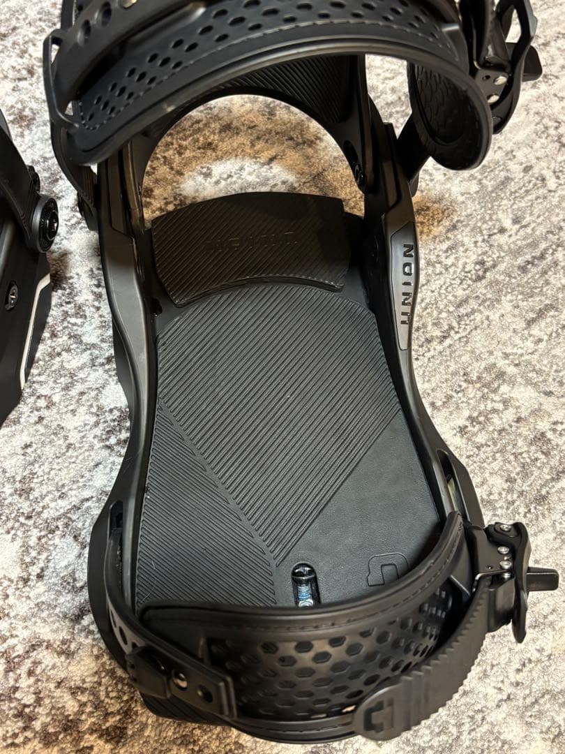 UNION FORCE BLACK サイズM 23/24モデル