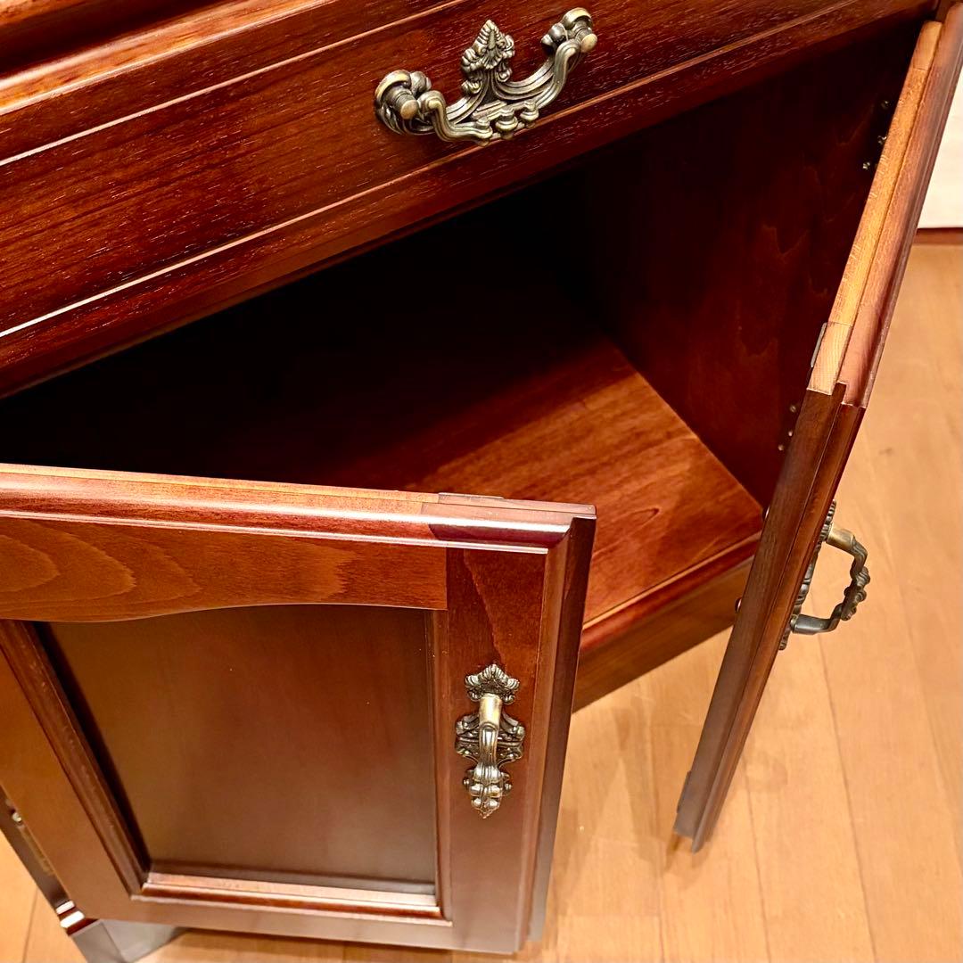 【karimoku】\"コロニアル\"キャビネットQC1905NK(2009年製)