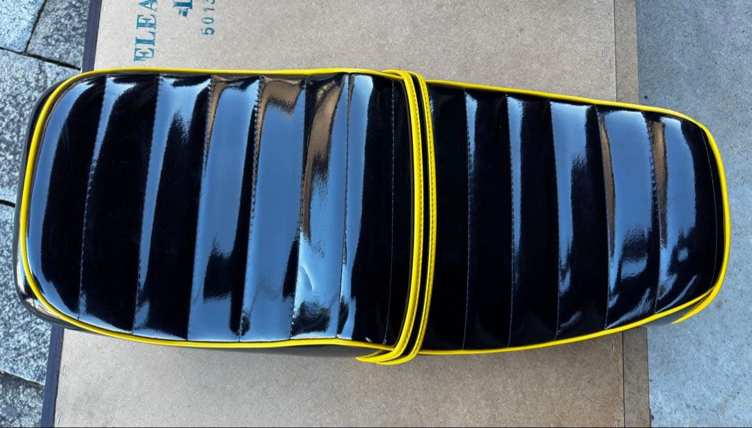 た*ー様 Kawasaki Z400FX シート ストライプデザイン 中古