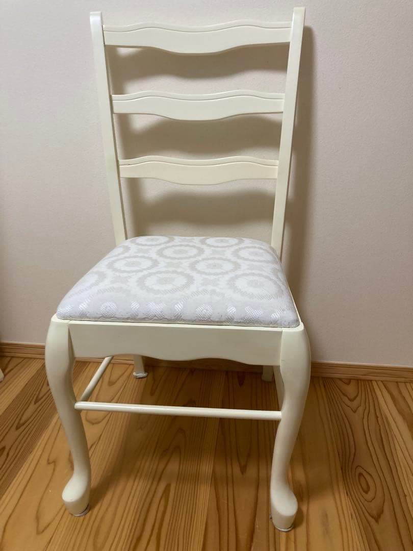 高梨産業　猫足　椅子　オフホワイト①