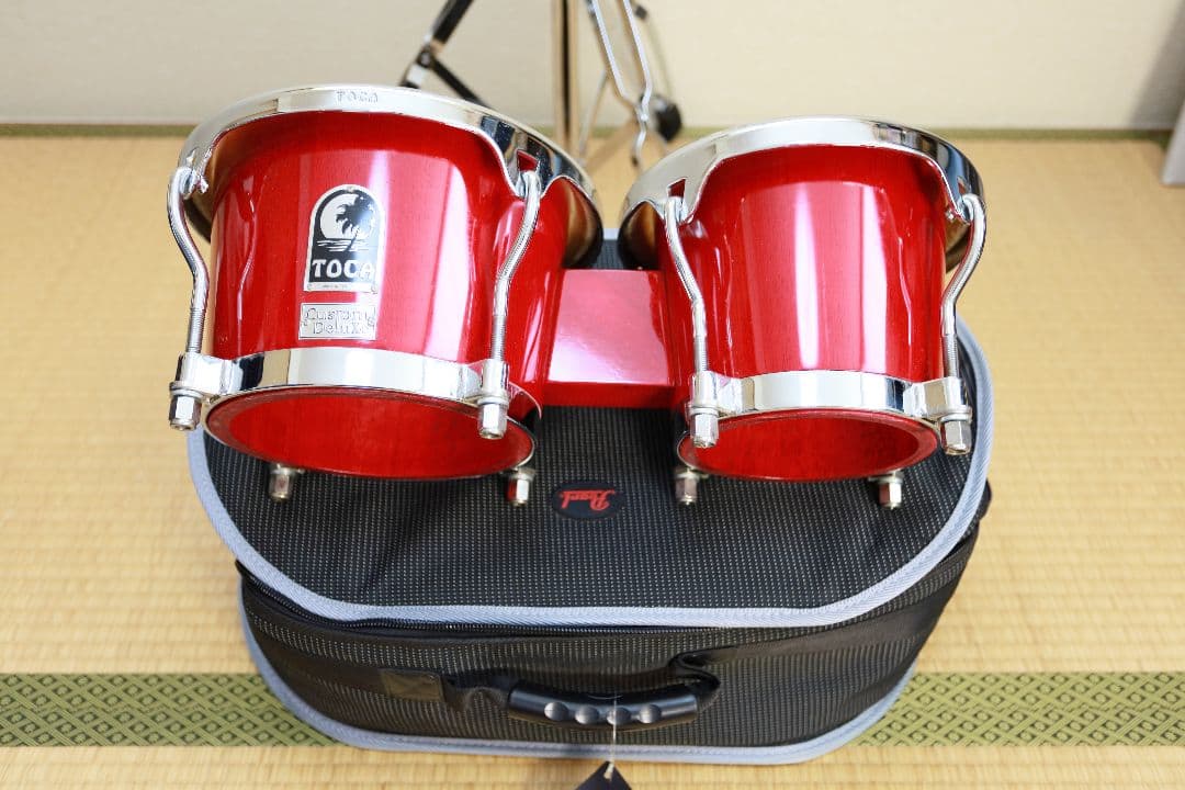 TOCA カスタムシリーズボンゴ レッド キャリングケース付きスタンドは新品です