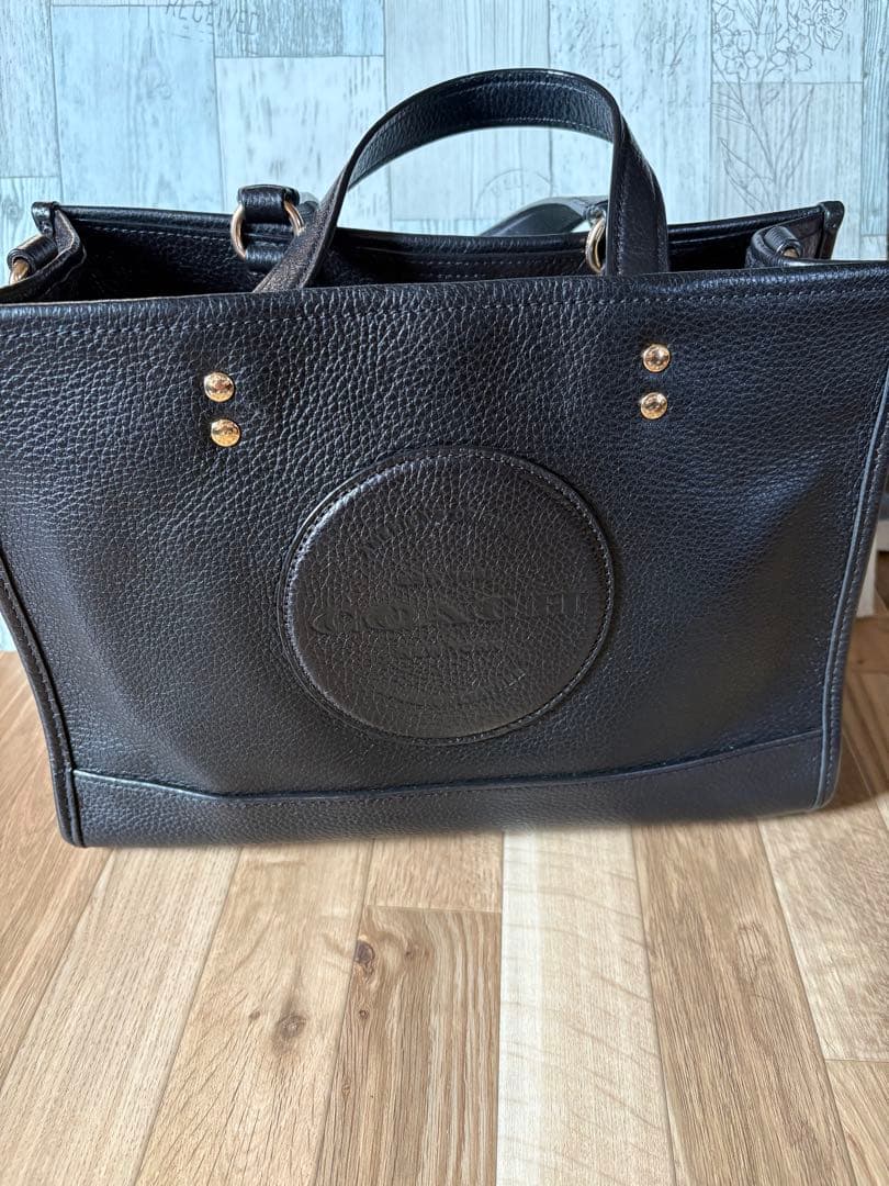 COACH デンプシー キャリーオール ウィズ パッチ