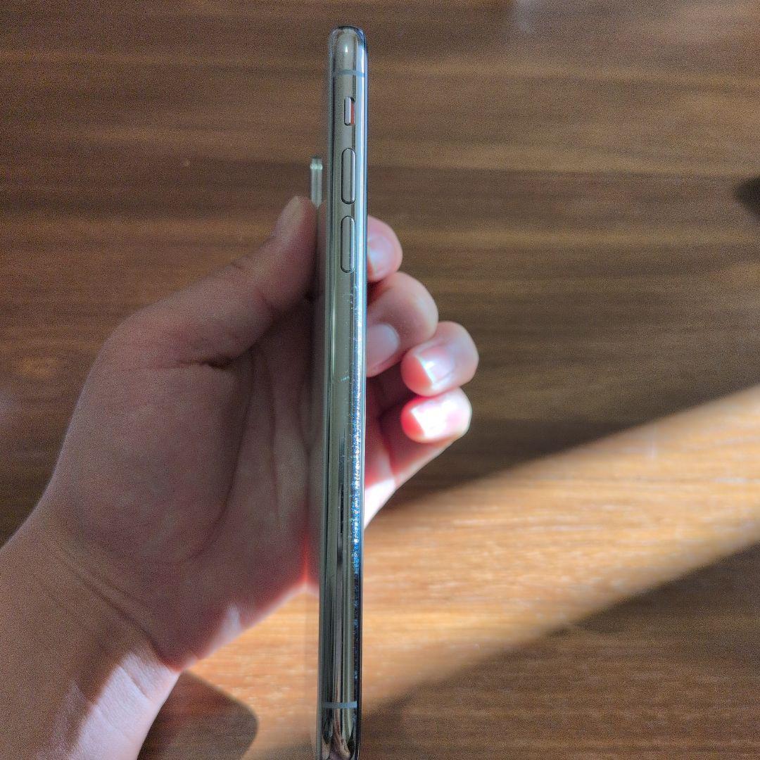 【値下げしました】iPhoneXs シルバー 256G 本体 SIMロック解除済