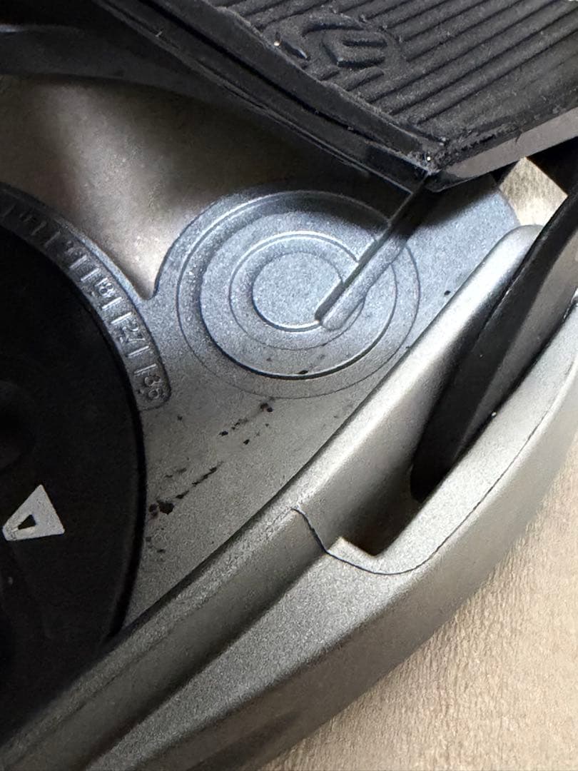 FLUX XV LTD（F7XVML）カーボンハイバック バインディング 傷あり