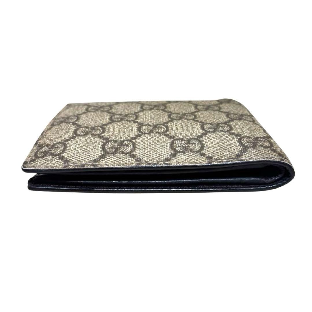 人気　グッチ　折り財布　ベージュ　GG柄　フラップ　PVC