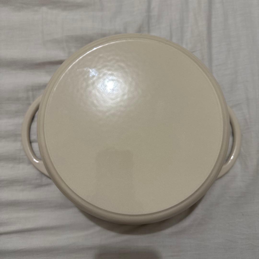 バーミキュラ　オープンポット　ラウンド　22㎝ ナチュラルベージュ