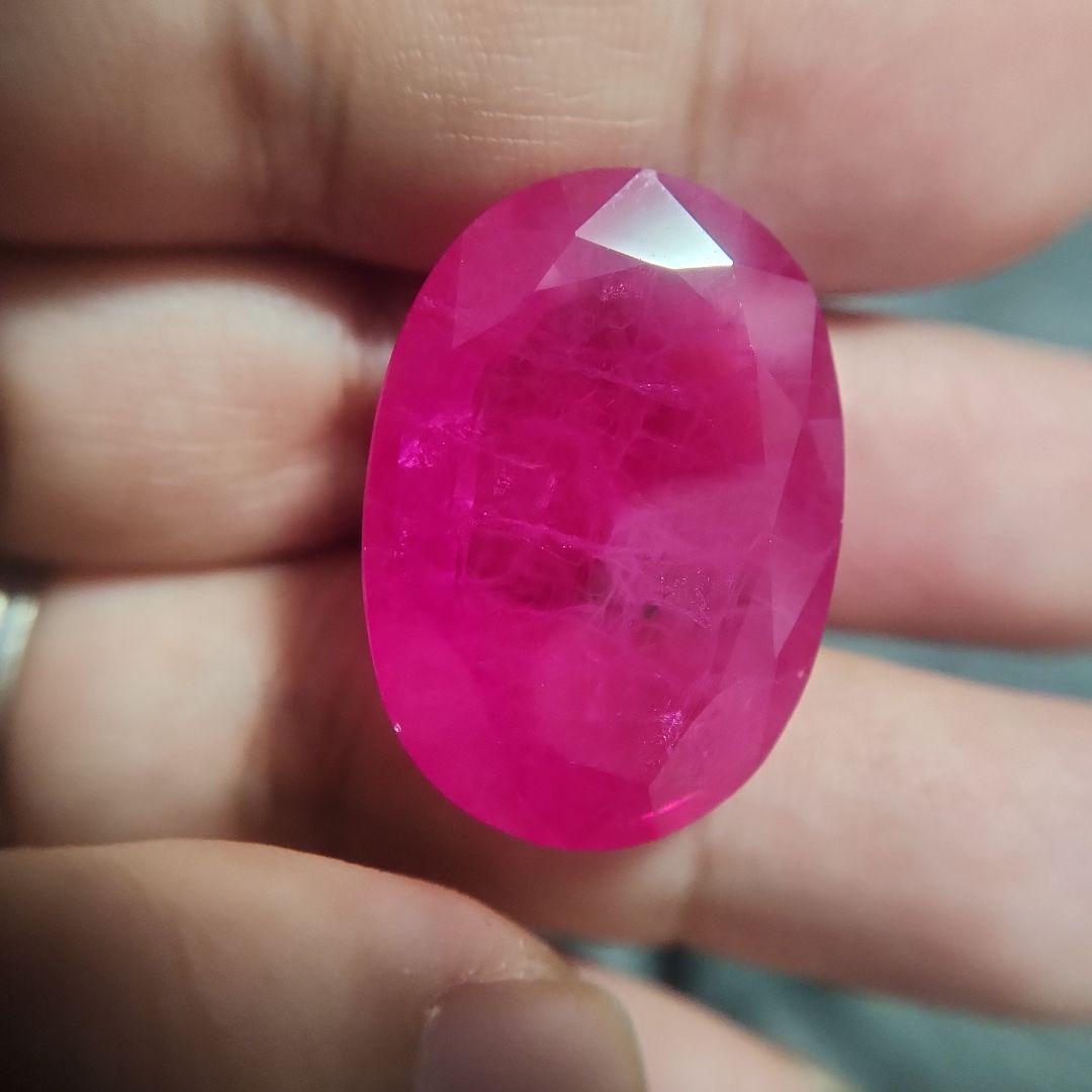 貴重珍品！巨大フラックス法ルビー 63.218ct