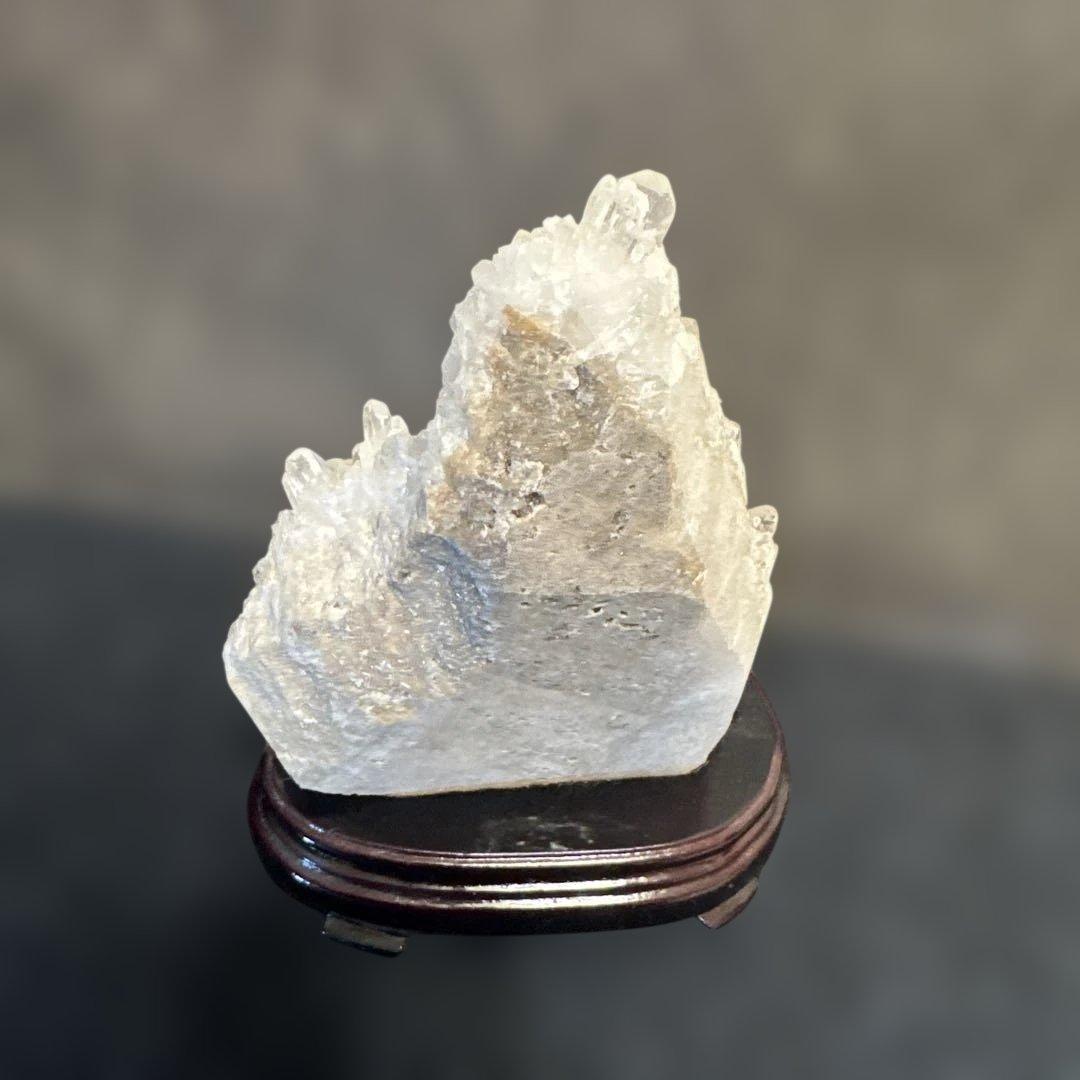 水晶 クラスター 大 台座付き