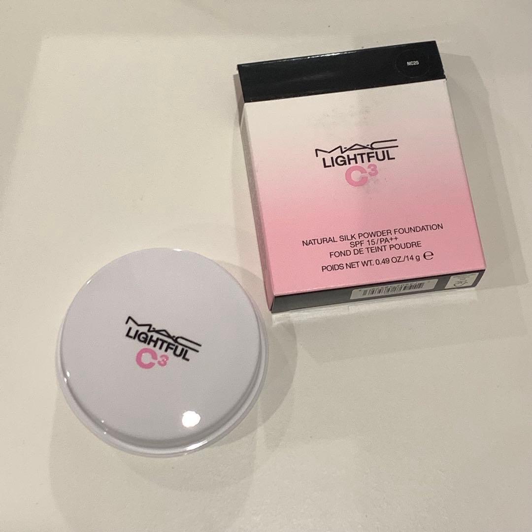 macライトフルC3ナチュラルシルクパウダーファンデーション