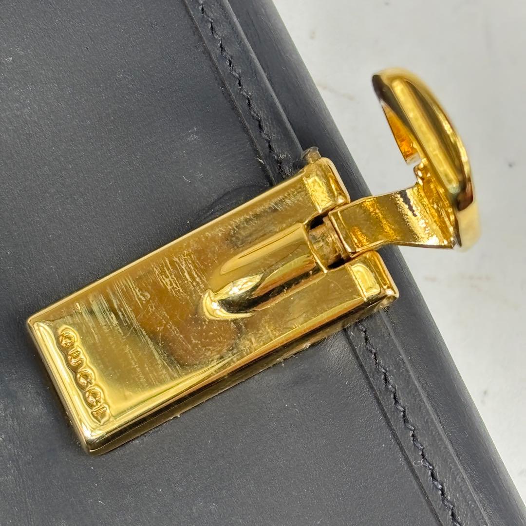 美品　GUCCI　グッチ　二つ折り財布　G金具　レザー　ブラック　レッド