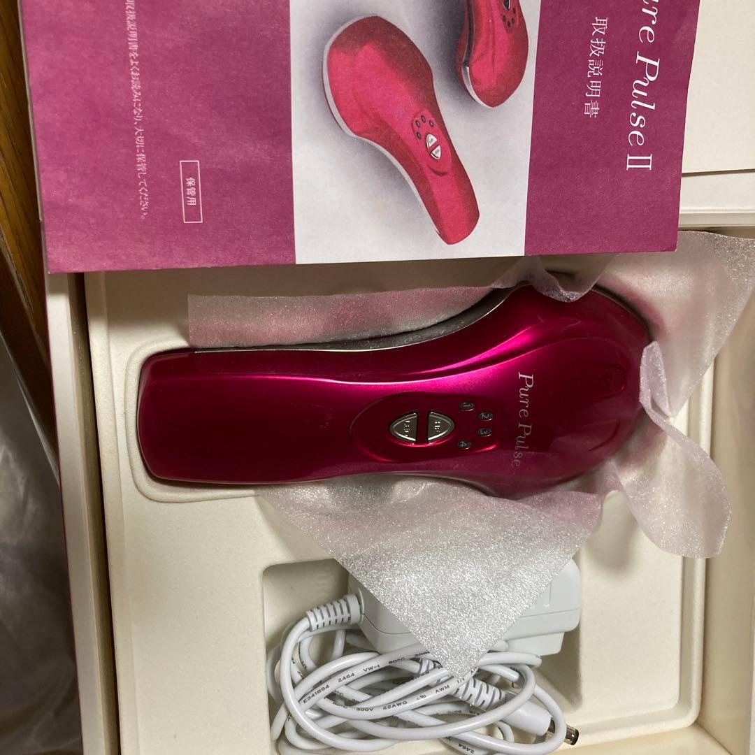 大幅値引き☆ピュアパルス2　美顔器　リフトアップ　フェイシャル