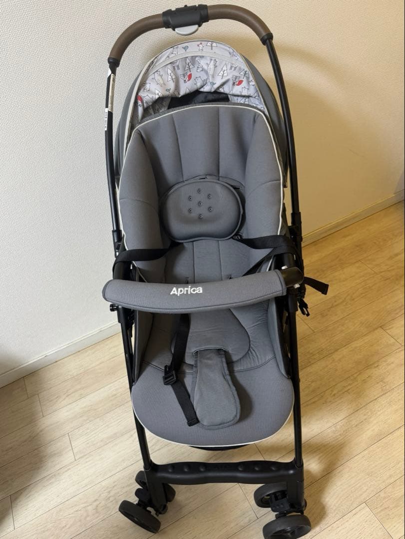 マーニ　美品Aprica カルーンエアー AD アニマルグレー