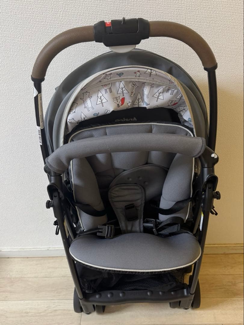 マーニ　美品Aprica カルーンエアー AD アニマルグレー