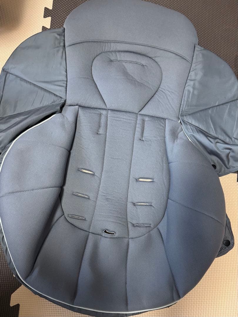 マーニ　美品Aprica カルーンエアー AD アニマルグレー