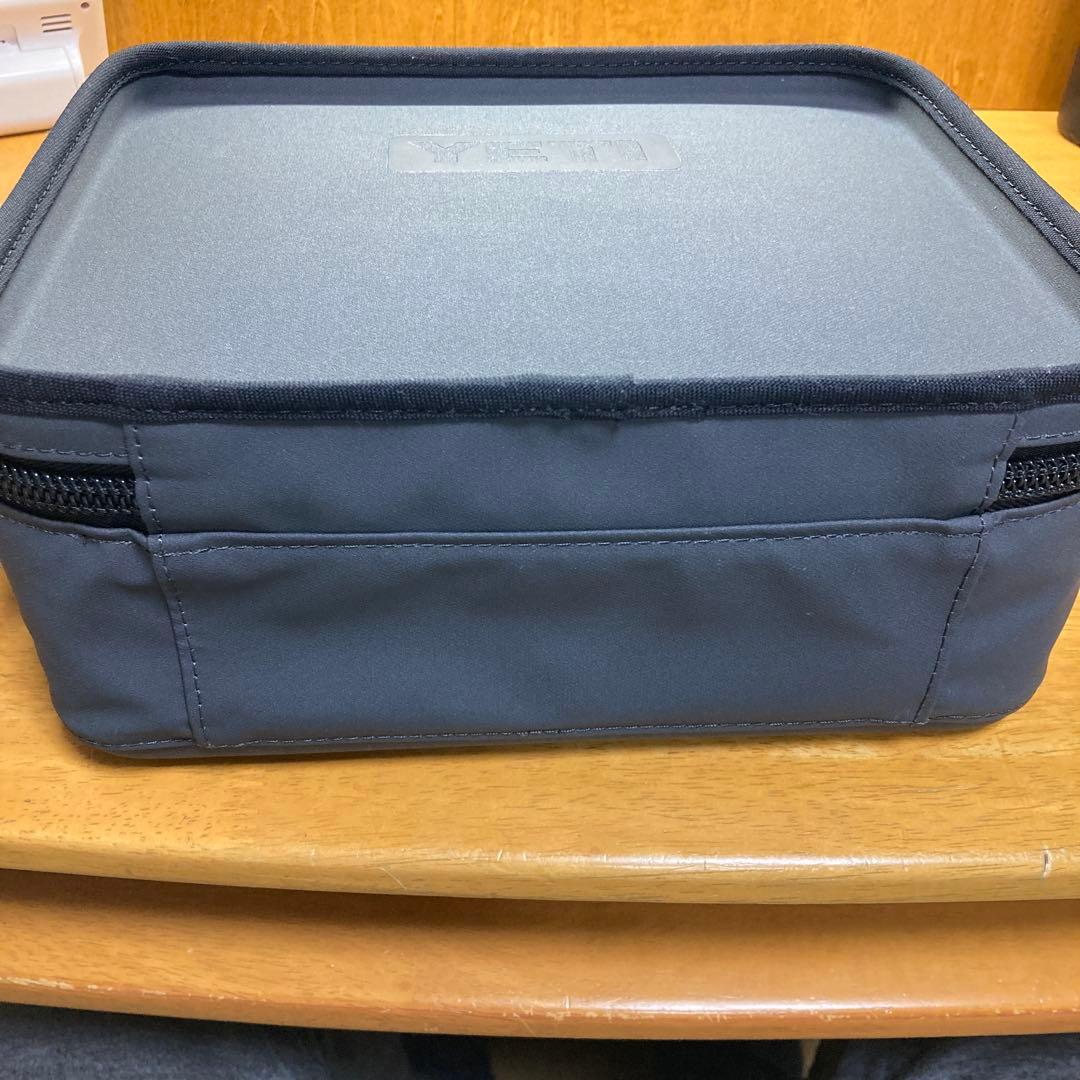 YETI(イエティ) デイトリップランチボックス　ブラック　1回使用したのみ