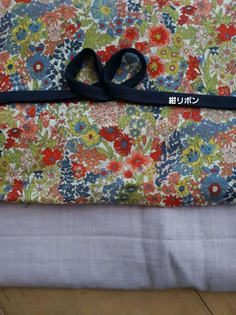 【送料無料】ギャザーワンピース風スタイ(チェリー)&お好みリボン