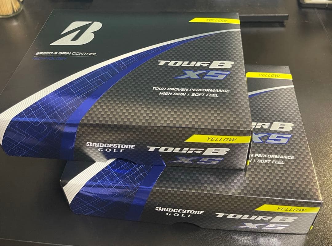 ブリヂストン ゴルフボール TOUR B XS イエロー ２ダース