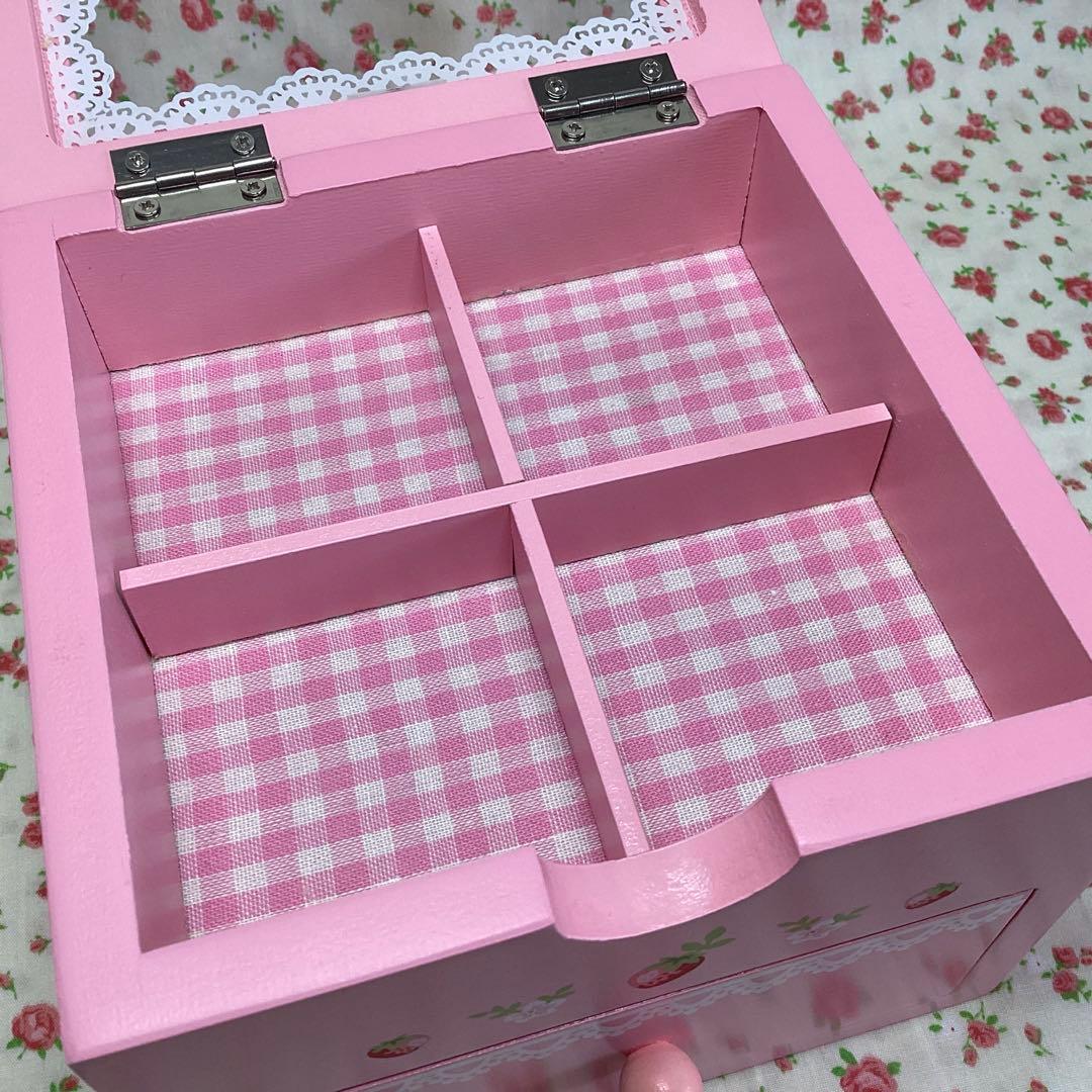 【未使用】マザーガーデン　いちご　小物入れ　チェスト　木製　レア　苺　ピンク