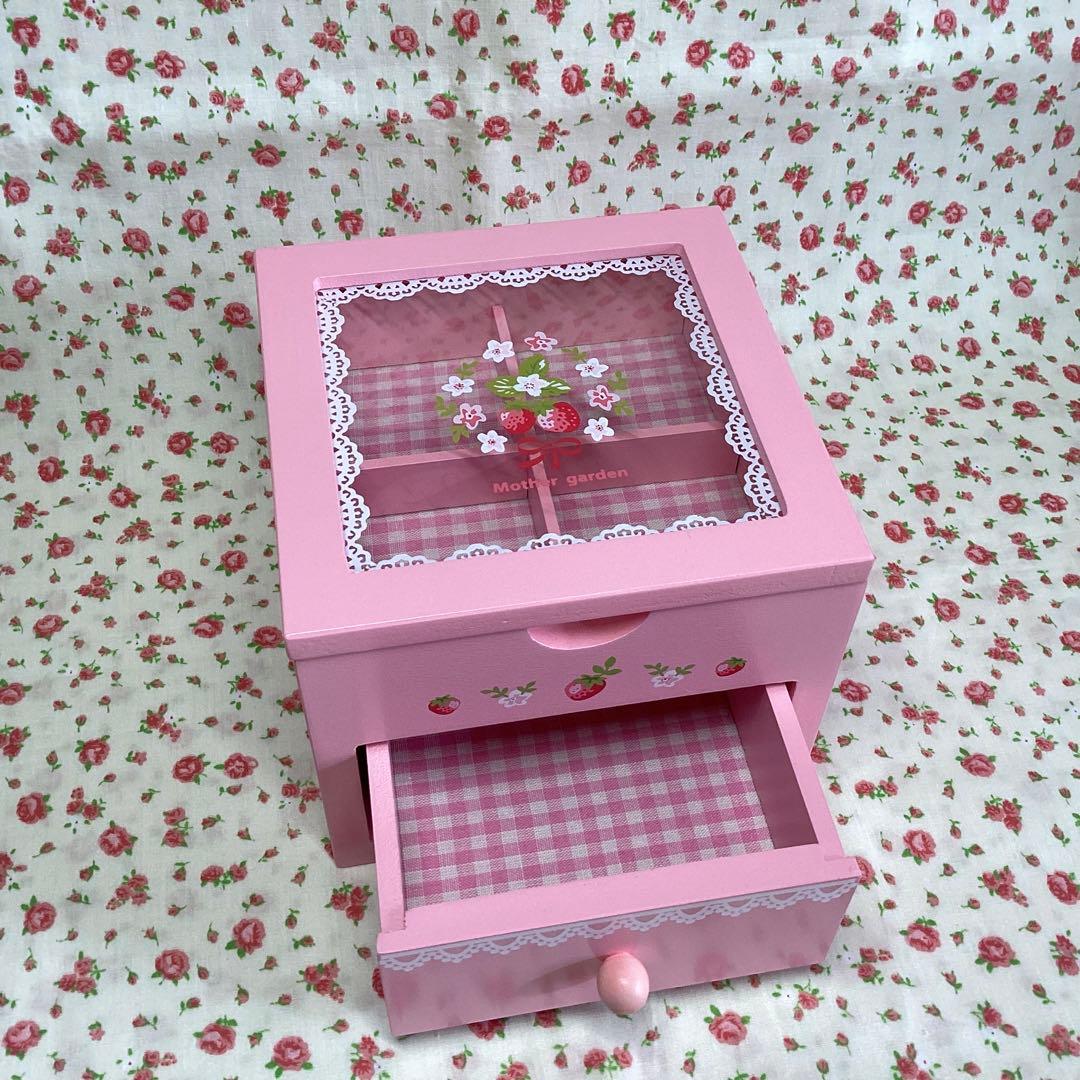 【未使用】マザーガーデン　いちご　小物入れ　チェスト　木製　レア　苺　ピンク