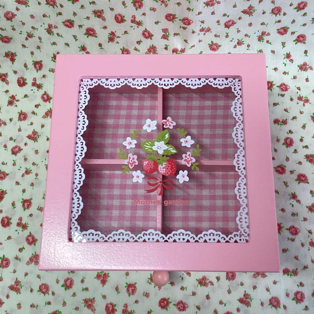 【未使用】マザーガーデン　いちご　小物入れ　チェスト　木製　レア　苺　ピンク