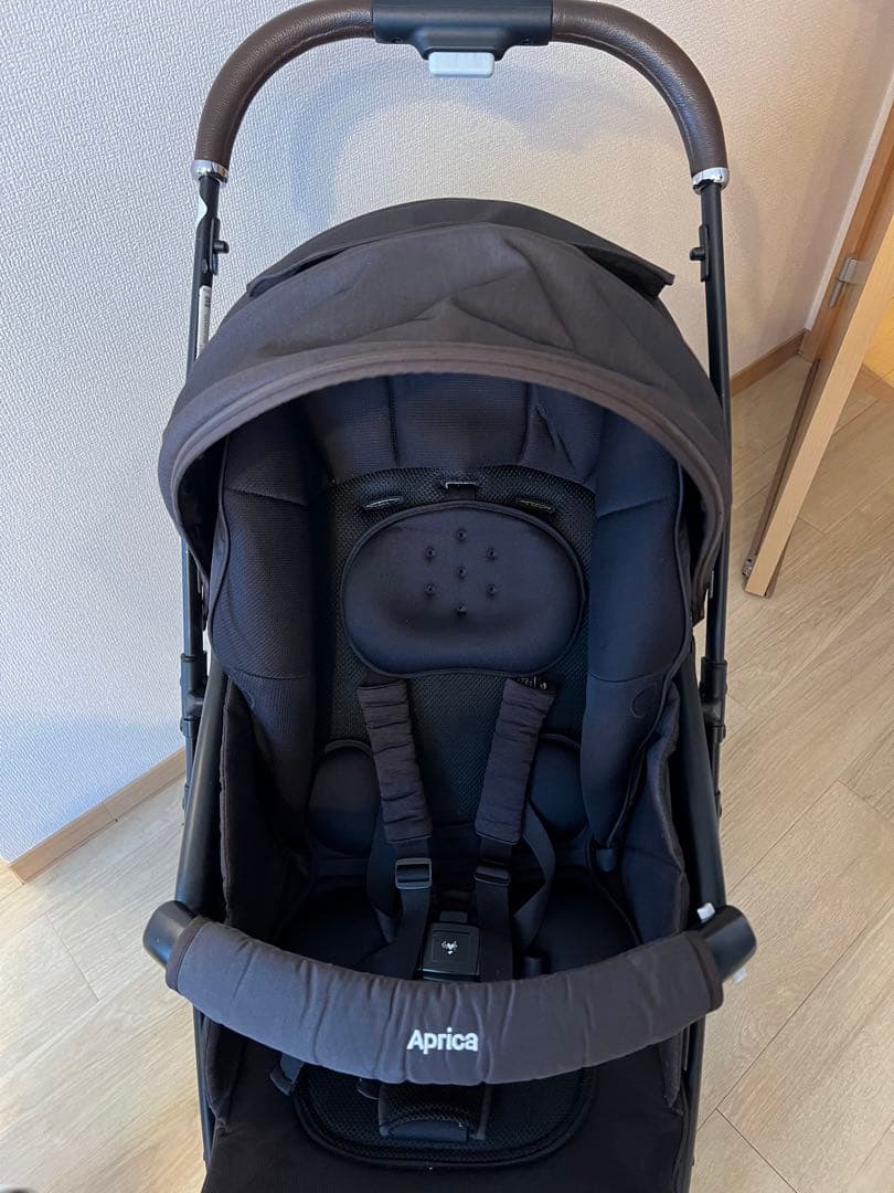 Aprica アップリカ ラクーナクッションフリー AB 2022年