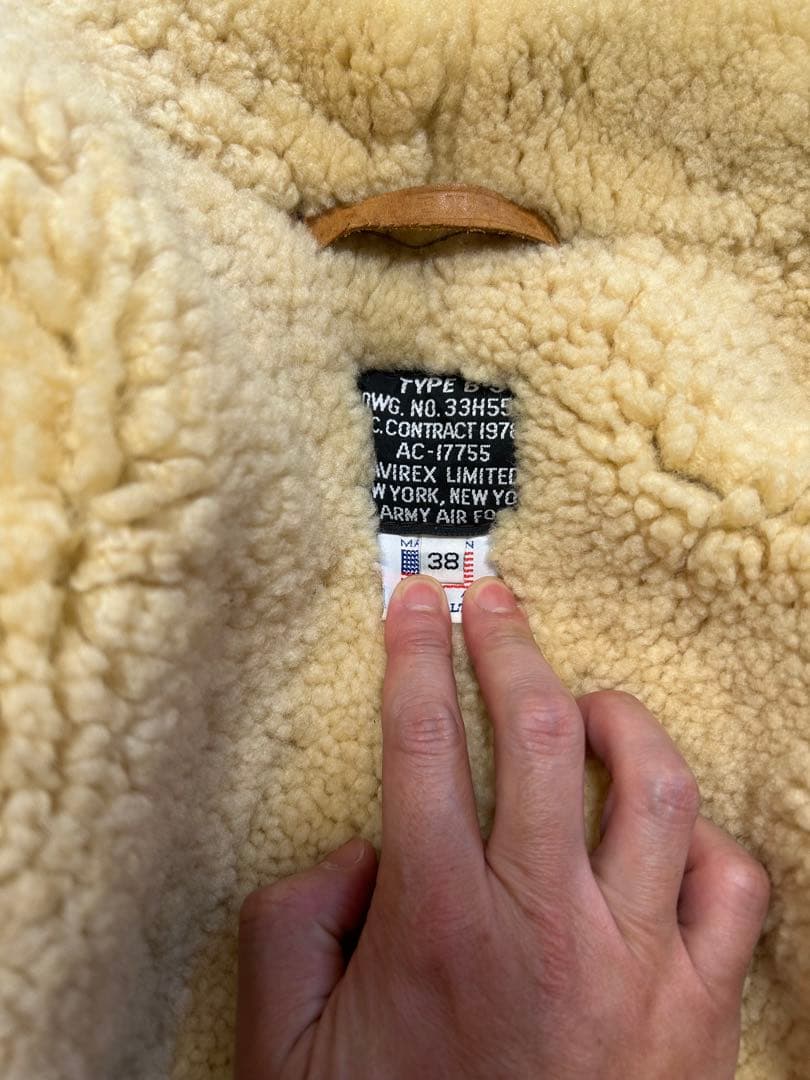 AVIREX B3 サイズ USA AVIREX ムートン フライトジャケット