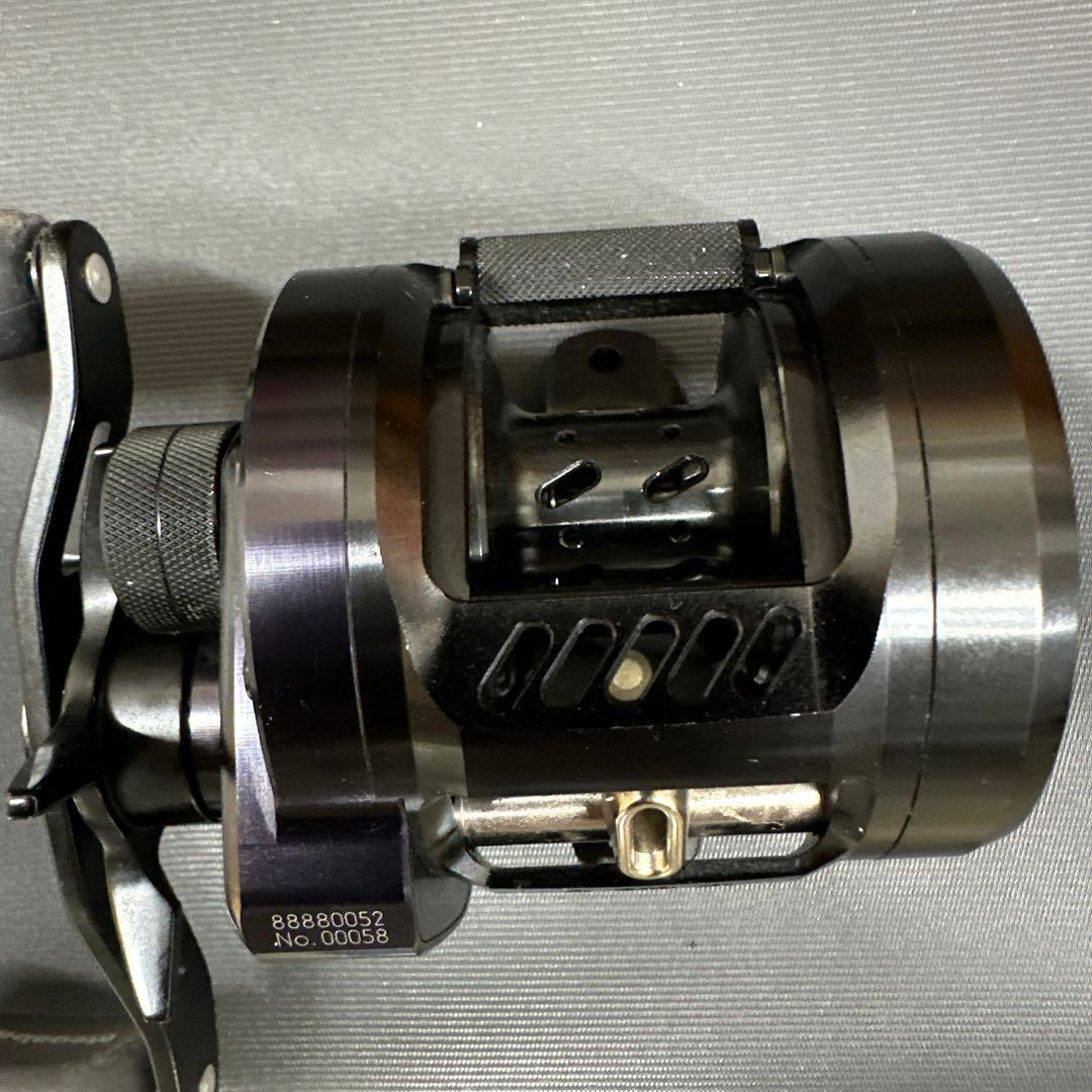 希少廃盤品　メガバスブラックジャングル右巻き