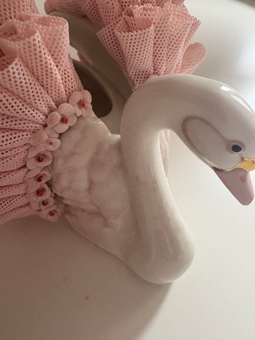 Irish Dresden アイリッシュドレスデン スワンレース陶器人形