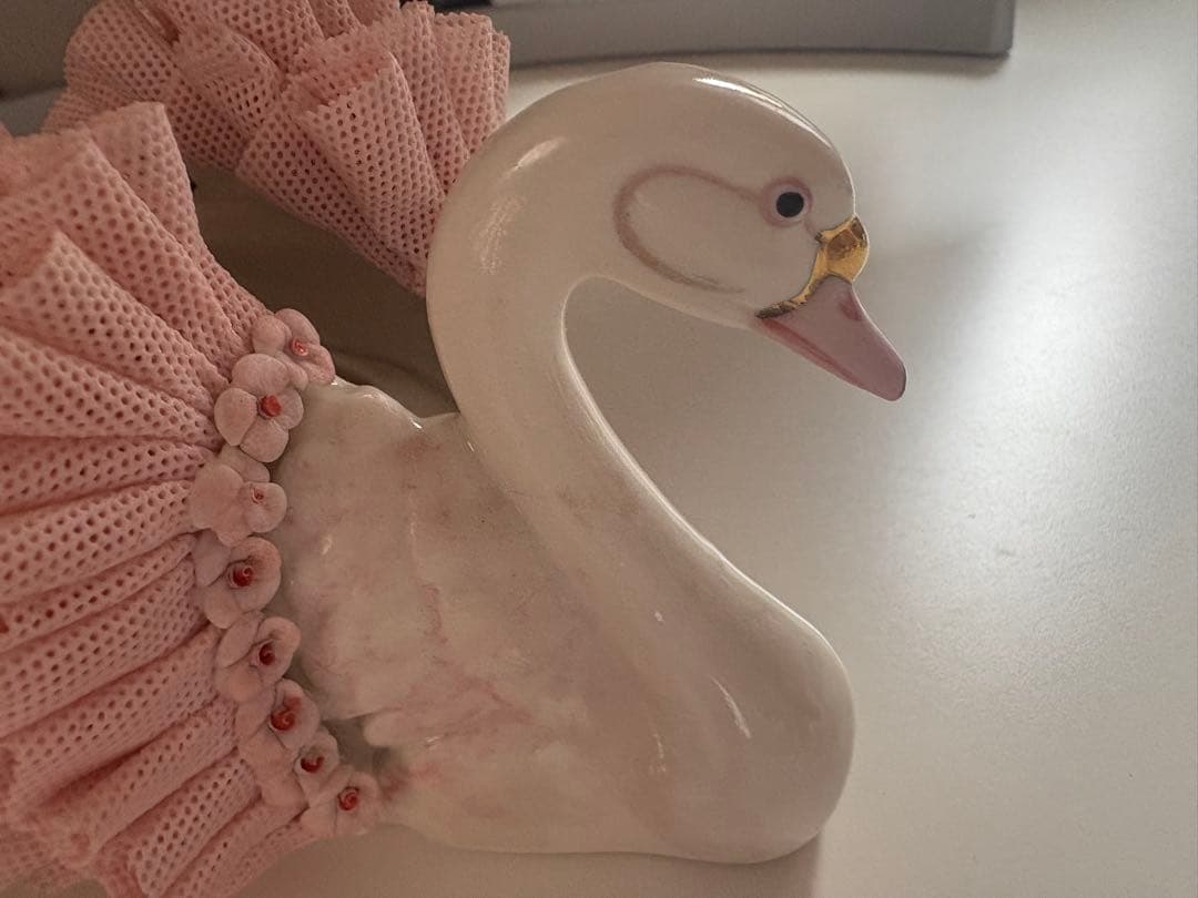 Irish Dresden アイリッシュドレスデン スワンレース陶器人形