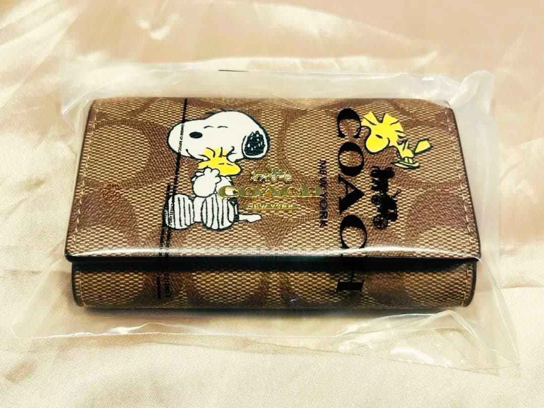 COACH コーチ スヌーピー キーケース ショッパー付き 新品未開封