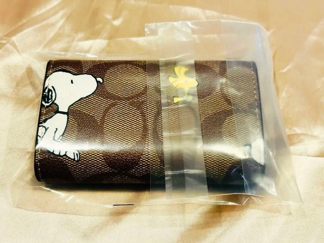 COACH コーチ スヌーピー キーケース ショッパー付き 新品未開封