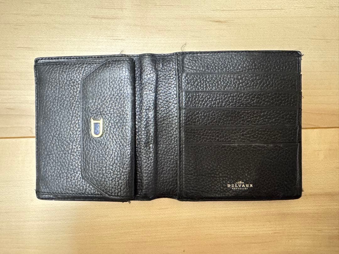 週末値下げ　DELVAUX デルヴォー レザー 二つ折り 財布 小銭入れ