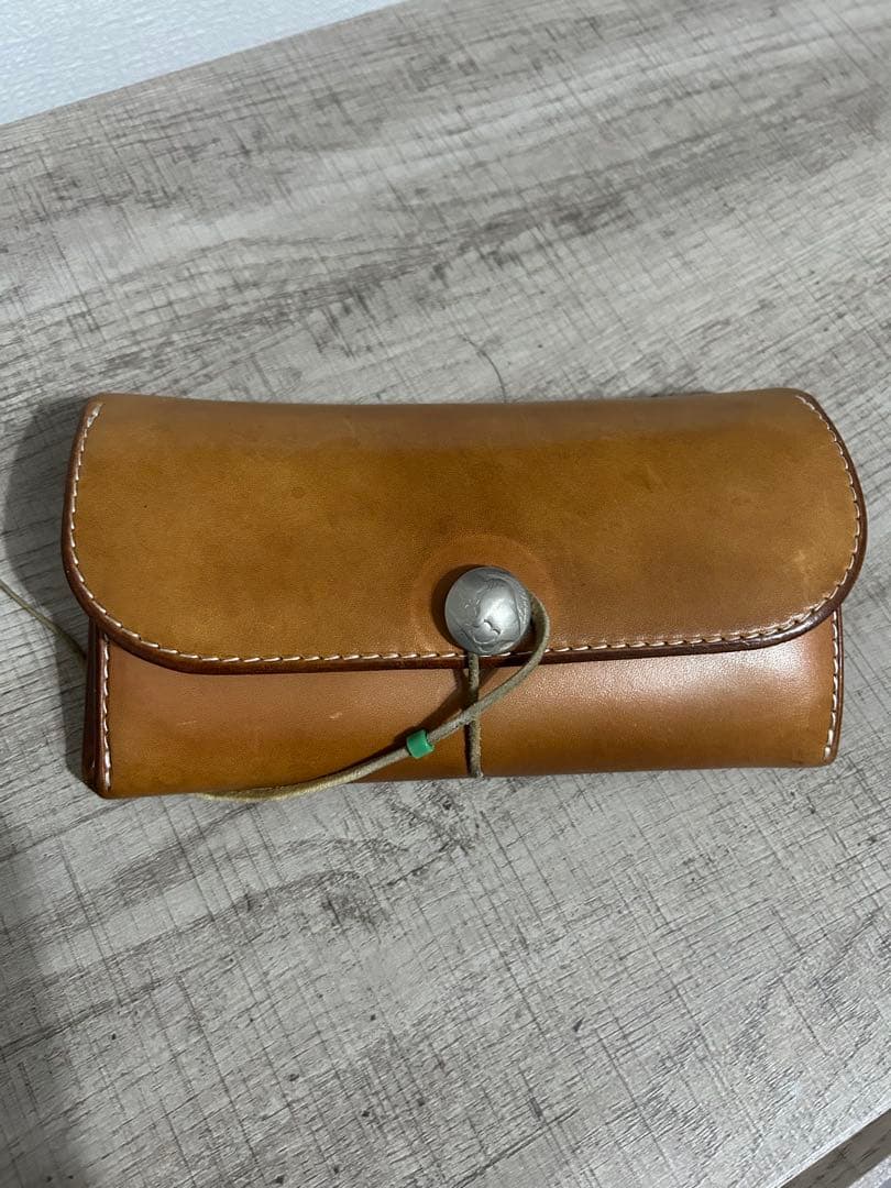 ゴローズ　二つ折り財布　EXILE TAKAHIROと 同モデル　評価にて安心