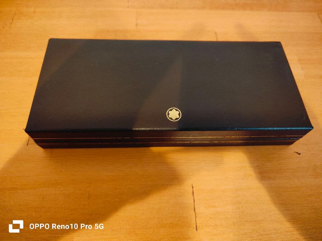 交渉可【送料込】Montblanc 万年筆 黒 金ペン先 ケース付き