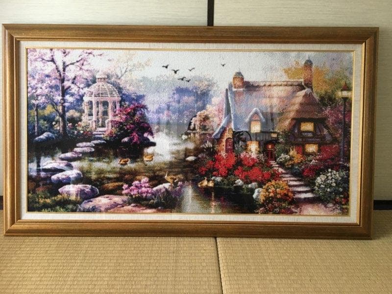 クロスステッチ刺繍絵画（額縁は8万円の特注品です☆彡）