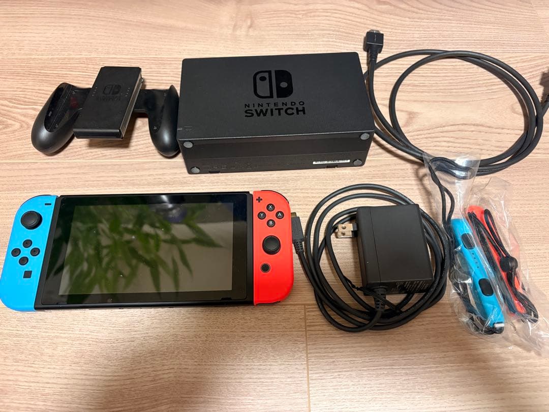 Nintendo Switch 本体 赤/青 ジョイコン