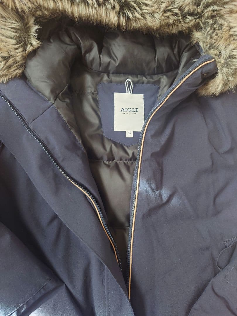 AIGLE　シームレスダウンジャケット