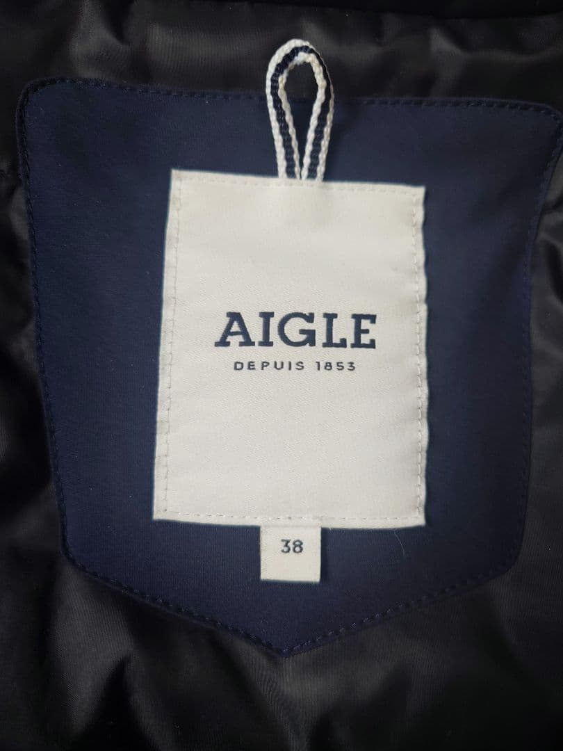 AIGLE　シームレスダウンジャケット